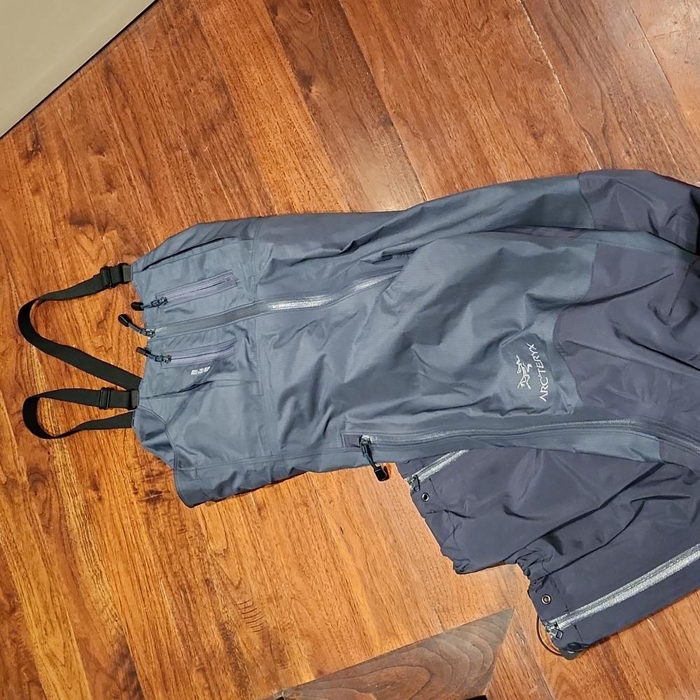 Arc'teryx Gore-Tex XCR bib, size S/P